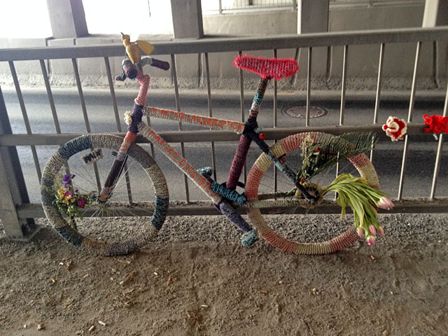 yarnbombbike